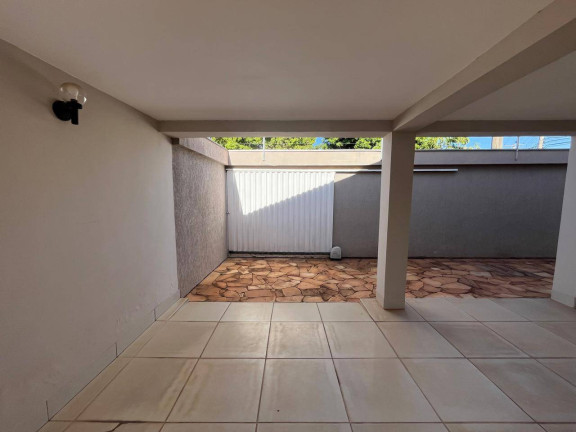 Imagem Casa com 3 Quartos à Venda, 311 m² em Cuiabá Imagem Casa com 3 Quartos à Venda, 311 m² em Cuiabá