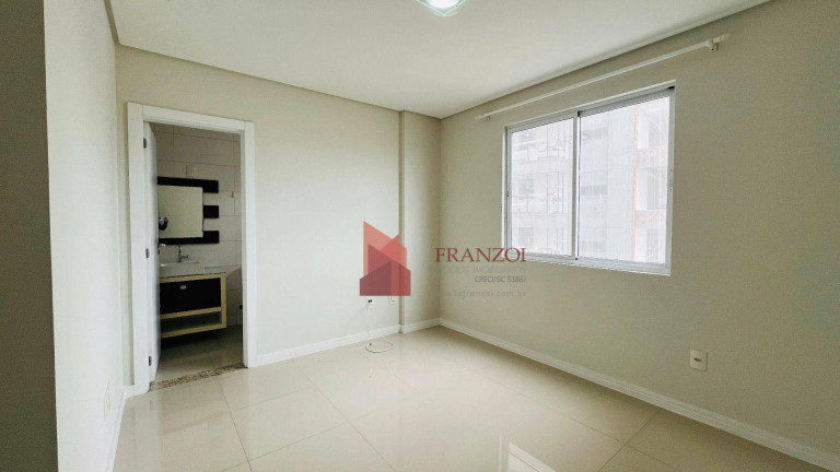 Imagem Apartamento com 3 Quartos à Venda, 98 m² em Centro - Itajaí Imagem Apartamento com 3 Quartos à Venda, 98 m² em Centro - Itajaí