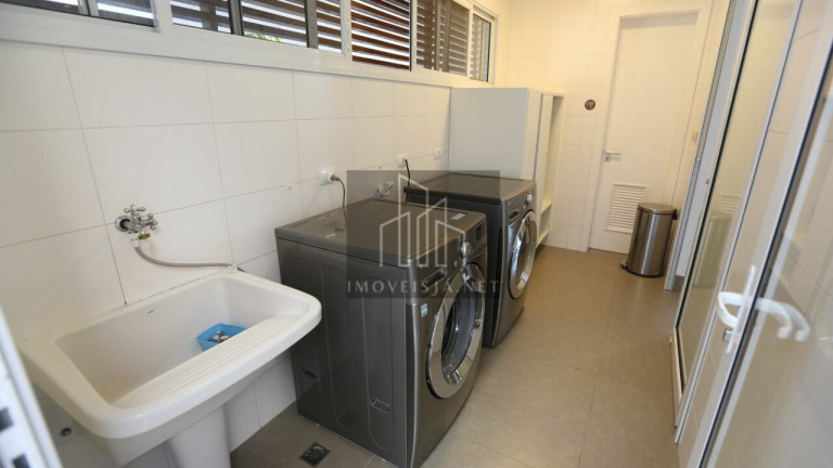 Imagem Casa com 4 Quartos à Venda, 356 m² em Alphaville - Santana De Parnaíba Imagem Casa com 4 Quartos à Venda, 356 m² em Alphaville - Santana De Parnaíba