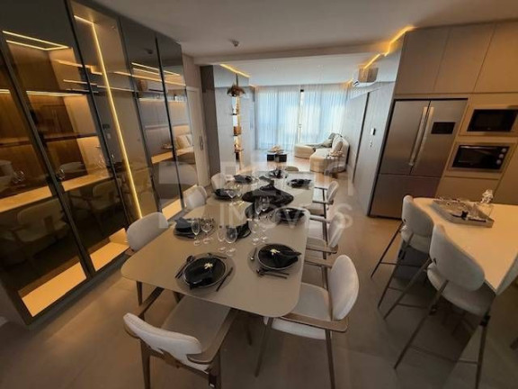 Imagem Apartamento com 4 Quartos à Venda, 149 m² em Centro - Balneário Camboriú Imagem Apartamento com 4 Quartos à Venda, 149 m² em Centro - Balneário Camboriú