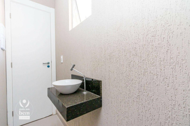 Imagem Sobrado com 3 Quartos à Venda, 120 m² em Xaxim - Curitiba