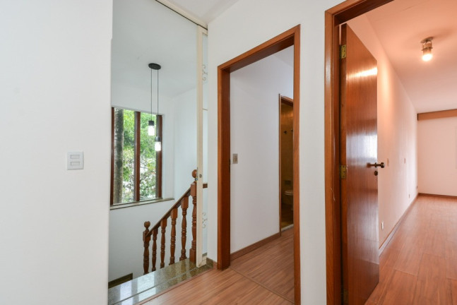 Imagem Casa com 4 Quartos à Venda, em Planalto Paulista - São Paulo Imagem Casa com 4 Quartos à Venda, em Planalto Paulista - São Paulo