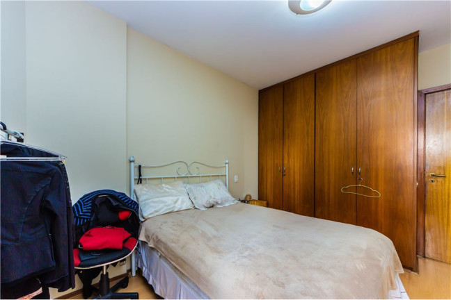 Imagem Imóvel com 3 Quartos à Venda,  em Vila Nova Conceição - São Paulo