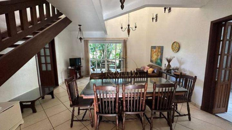 Imagem Sobrado com 5 Quartos à Venda, 249 m² em Praia Do Itamambuca - Ubatuba Imagem Sobrado com 5 Quartos à Venda, 249 m² em Praia Do Itamambuca - Ubatuba