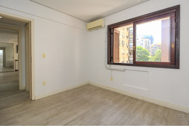 Imagem Apartamento com 3 Quartos à Venda, 137 m² em Petrópolis - Porto Alegre Imagem Apartamento com 3 Quartos à Venda, 137 m² em Petrópolis - Porto Alegre