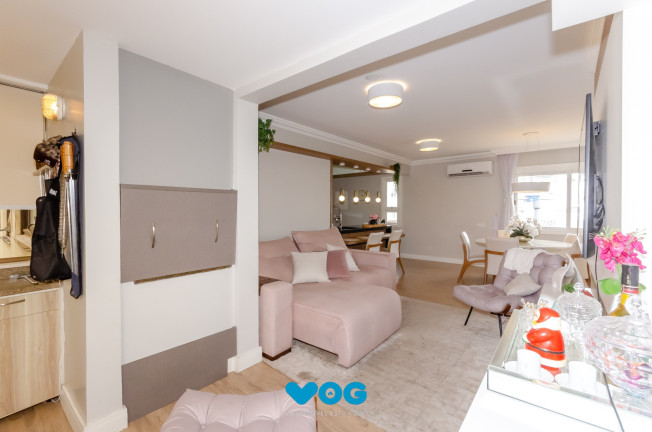 Imagem Imóvel com 3 Quartos à Venda, 127 m² em Petrópolis - Porto Alegre Imagem Imóvel com 3 Quartos à Venda, 127 m² em Petrópolis - Porto Alegre