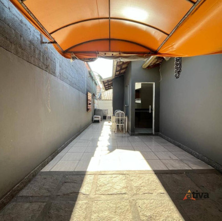 Imagem Casa com 3 Quartos à Venda, 69 m² Imagem Casa com 3 Quartos à Venda, 69 m²