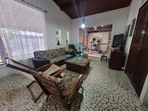 Imagem Casa com 5 Quartos à Venda, 200 m² em Itaguá - Ubatuba Imagem Casa com 5 Quartos à Venda, 200 m² em Itaguá - Ubatuba