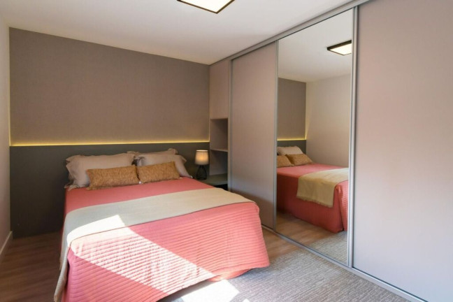 Imagem Imóvel com 2 Quartos à Venda, 62 m² em Santana - Porto Alegre Imagem Imóvel com 2 Quartos à Venda, 62 m² em Santana - Porto Alegre