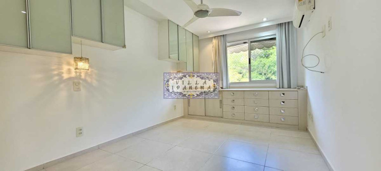 Imagem Cobertura com 3 Quartos à Venda, 180 m² em Tijuca - Rio De Janeiro Imagem Cobertura com 3 Quartos à Venda, 180 m² em Tijuca - Rio De Janeiro