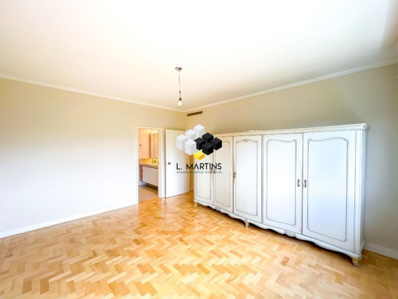 Imagem Apartamento com 4 Quartos à Venda, 226 m² em Moinhos De Vento - Porto Alegre Imagem Apartamento com 4 Quartos à Venda, 226 m² em Moinhos De Vento - Porto Alegre