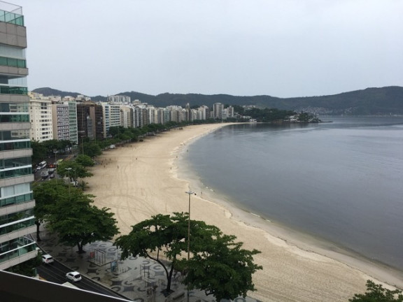 Imagem Imóvel com 3 Quartos à Venda, 166 m² em Icaraí - Niterói Imagem Imóvel com 3 Quartos à Venda, 166 m² em Icaraí - Niterói