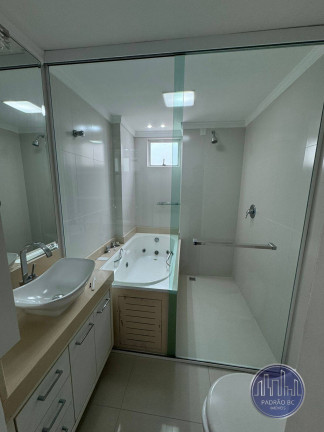 Imagem Apartamento com 3 Quartos à Venda, 144 m² em Centro - Balneário Camboriú Imagem Apartamento com 3 Quartos à Venda, 144 m² em Centro - Balneário Camboriú