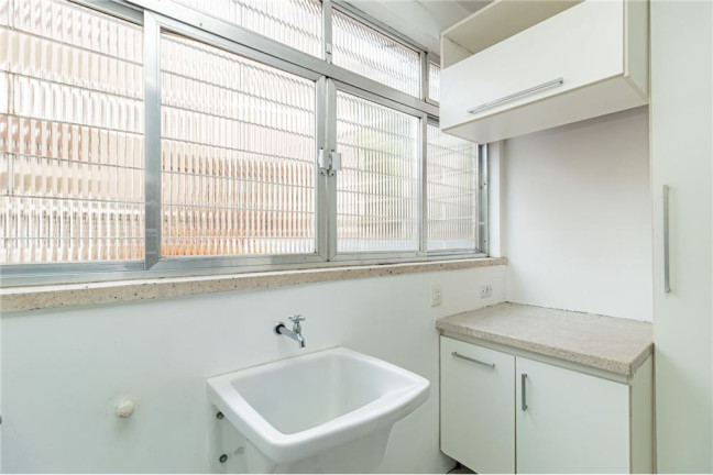 Imagem Imóvel com 2 Quartos à Venda, em Tristeza - Porto Alegre Imagem Imóvel com 2 Quartos à Venda, em Tristeza - Porto Alegre