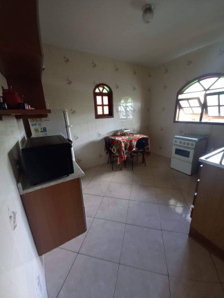 Imagem Casa com 4 Quartos à Venda, em Perisse - Nova Friburgo Imagem Casa com 4 Quartos à Venda, em Perisse - Nova Friburgo