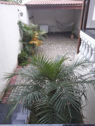Imagem Sobrado com 3 Quartos à Venda, 312 m² em Vila Curuçá - Santo André
