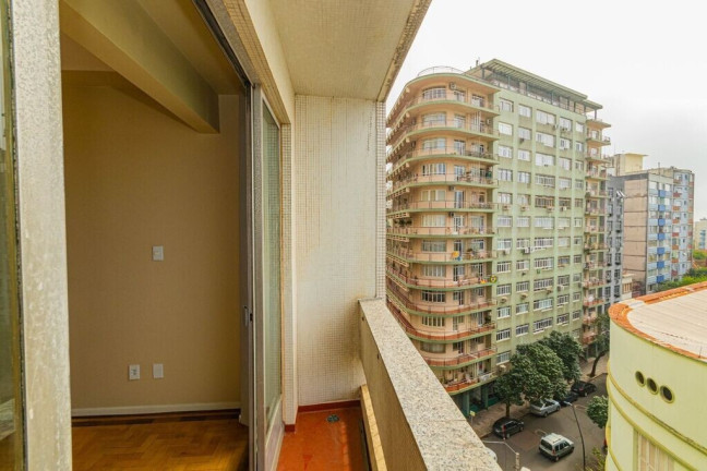 Imagem Apartamento com 3 Quartos à Venda, 210 m² em Centro Histórico - Porto Alegre Imagem Apartamento com 3 Quartos à Venda, 210 m² em Centro Histórico - Porto Alegre