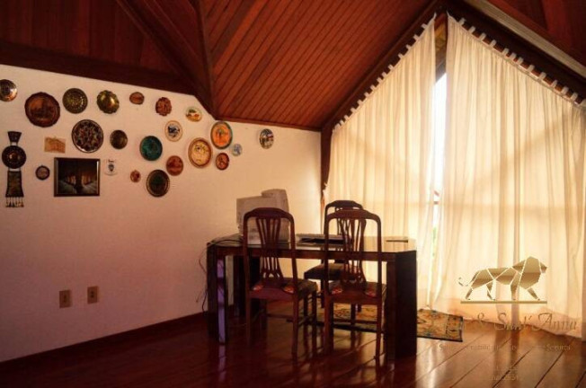 Imagem Casa com 5 Quartos à Venda, 300 m² em Alto Da Boa Vista - Campos Do Jordão Imagem Casa com 5 Quartos à Venda, 300 m² em Alto Da Boa Vista - Campos Do Jordão