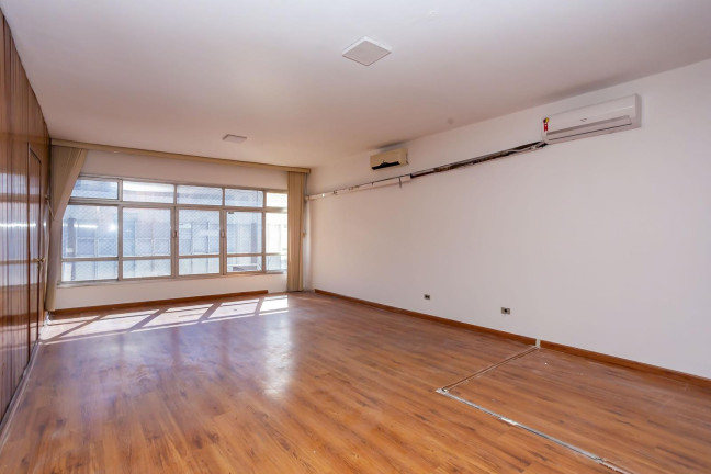 Imagem Sala Comercial à Venda, 172 m² em Centro - Curitiba Imagem Sala Comercial à Venda, 172 m² em Centro - Curitiba