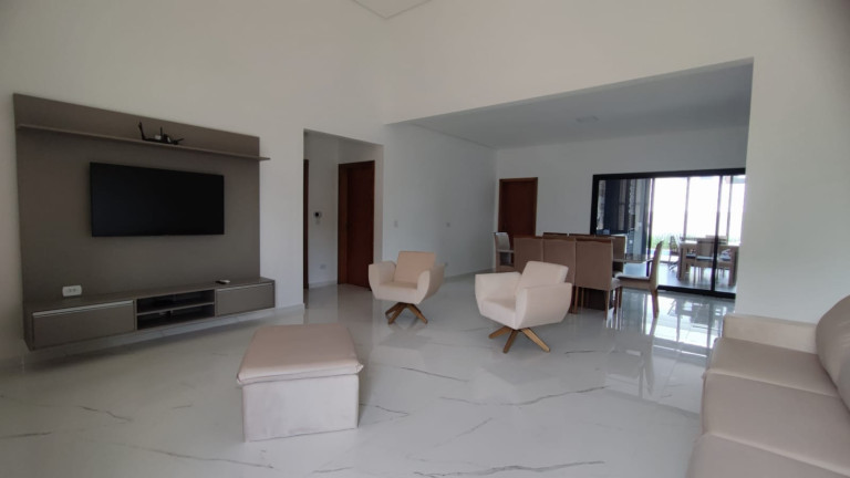 Imagem Casa com 3 Quartos à Venda, 170 m² em Ninho Verde Ii - Pardinho Imagem Casa com 3 Quartos à Venda, 170 m² em Ninho Verde Ii - Pardinho