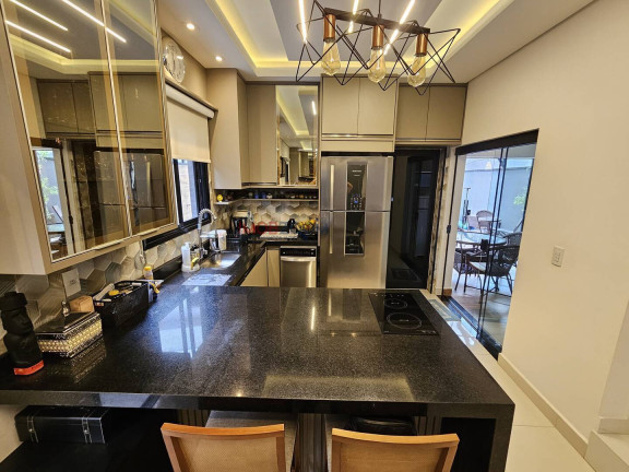 Imagem Casa com 3 Quartos à Venda, 251 m² em Ressaca - Atibaia Imagem Casa com 3 Quartos à Venda, 251 m² em Ressaca - Atibaia