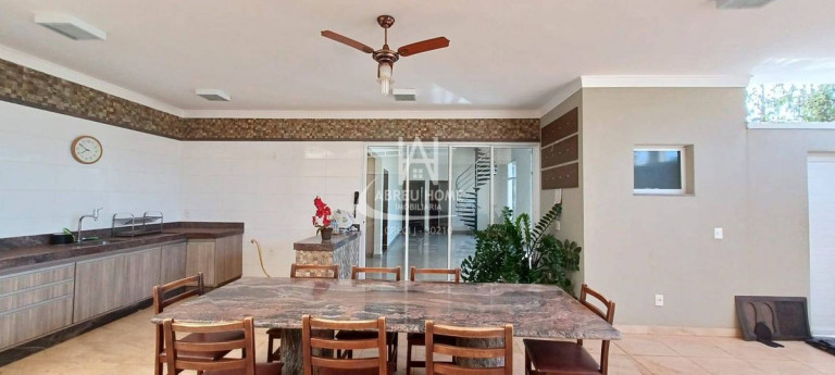 Imagem Sobrado com 4 Quartos à Venda, Imagem Sobrado com 4 Quartos à Venda,