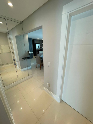 Imagem Apartamento com 3 Quartos à Venda, 126 m² em Centro - Balneário Camboriú Imagem Apartamento com 3 Quartos à Venda, 126 m² em Centro - Balneário Camboriú
