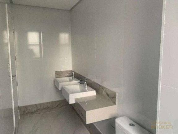 Imagem Cobertura com 3 Quartos à Venda, 220 m² em Savassi - Belo Horizonte Imagem Cobertura com 3 Quartos à Venda, 220 m² em Savassi - Belo Horizonte