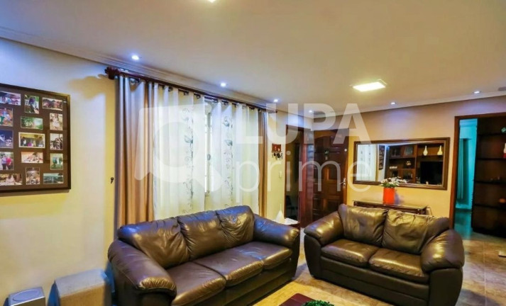 Casa com 3 Quartos à Venda, 250 m² em Tucuruvi - São Paulo