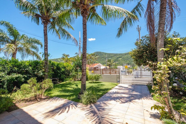 Imagem Casa com 4 Quartos à Venda, 149 m² em Armação Do Pântano Do Sul - Florianópolis Imagem Casa com 4 Quartos à Venda, 149 m² em Armação Do Pântano Do Sul - Florianópolis
