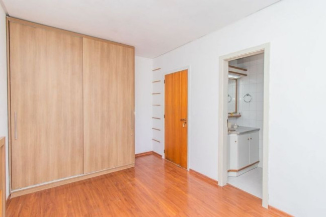Imagem Apartamento com 4 Quartos à Venda, 243 m² em Santana - Porto Alegre Imagem Apartamento com 4 Quartos à Venda, 243 m² em Santana - Porto Alegre
