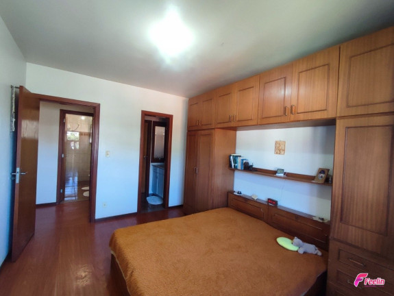 Imagem Casa com 4 Quartos à Venda, 213 m² em Pantanal - Florianópolis Imagem Casa com 4 Quartos à Venda, 213 m² em Pantanal - Florianópolis