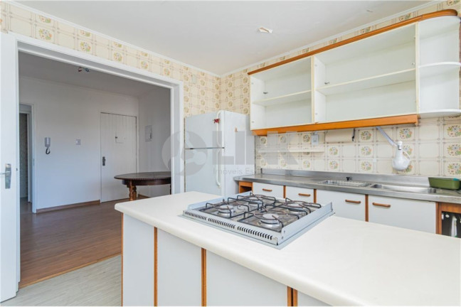 Imagem Apartamento com 4 Quartos à Venda, 143 m² em Higienópolis - Porto Alegre Imagem Apartamento com 4 Quartos à Venda, 143 m² em Higienópolis - Porto Alegre