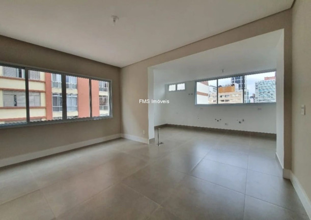Imagem Imóvel com 3 Quartos à Venda, 360 m² em Bela Vista - São Paulo Imagem Imóvel com 3 Quartos à Venda, 360 m² em Bela Vista - São Paulo