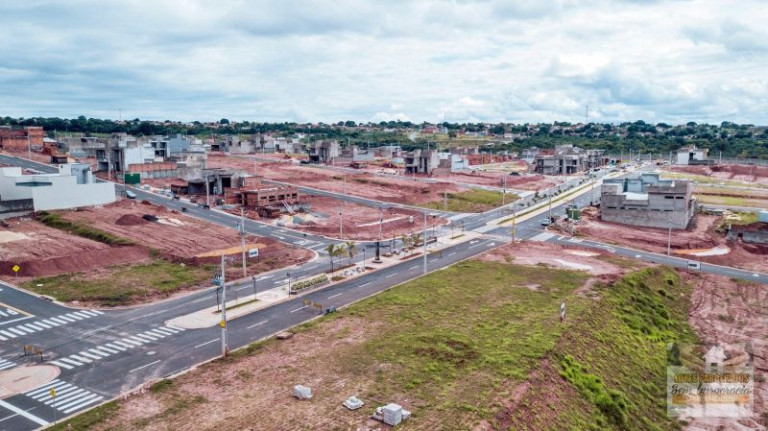 Imagem Terreno à Venda, 250 m² em Residencial Vale Da Serra - Caldas Novas Imagem Terreno à Venda, 250 m² em Residencial Vale Da Serra - Caldas Novas