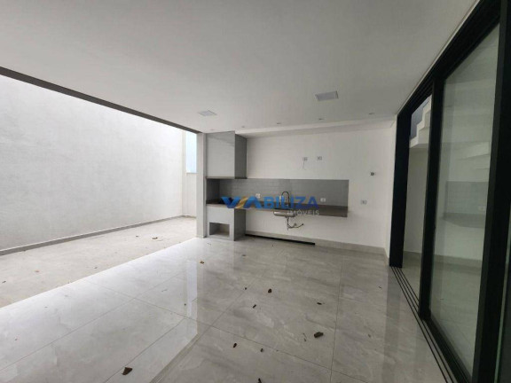 Imagem Sobrado com 4 Quartos à Venda, 300 m² em Perová - Arujá Imagem Sobrado com 4 Quartos à Venda, 300 m² em Perová - Arujá