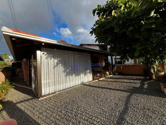 Imagem Casa com 5 Quartos à Venda, 178 m² em Centro - Penha Imagem Casa com 5 Quartos à Venda, 178 m² em Centro - Penha
