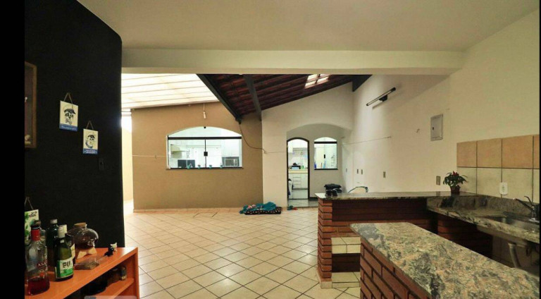 Imagem Casa com 4 Quartos à Venda, 300 m² em Utinga - Santo André Imagem Casa com 4 Quartos à Venda, 300 m² em Utinga - Santo André