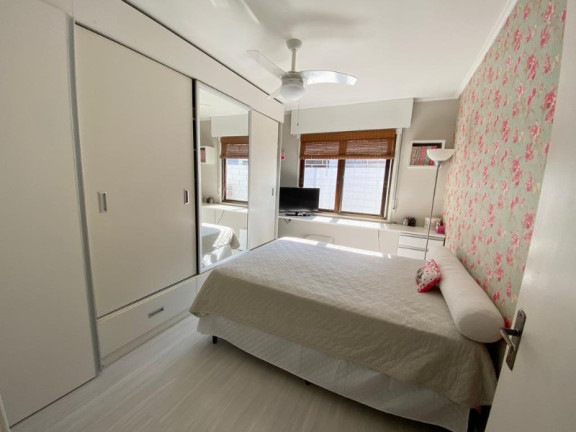 Imagem Sobrado com 3 Quartos à Venda, 260 m² em Jardim Itu - Porto Alegre
