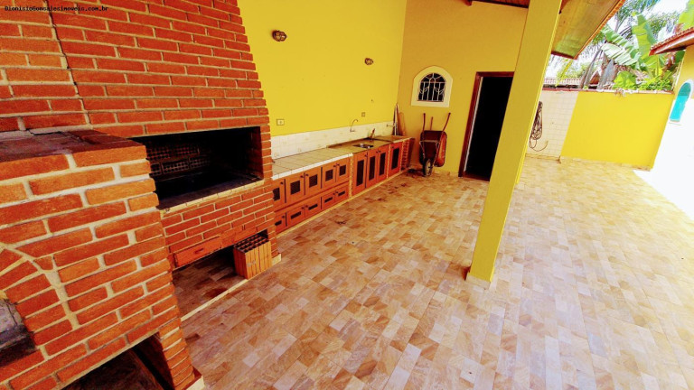 Imagem Casa com 3 Quartos à Venda, 172 m² em Balneário Flórida - Peruíbe