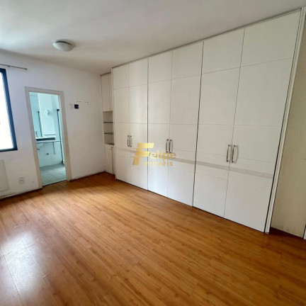 Imóvel com 4 Quartos à Venda, 280 m² em Itapuã - Vila Velha