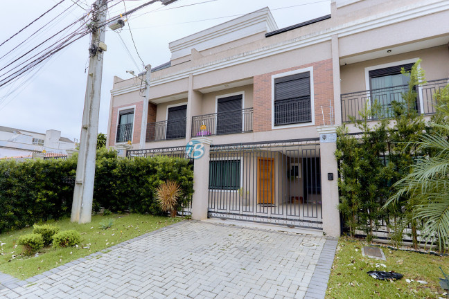 Imagem Sobrado com 3 Quartos à Venda, 136 m² em Jardim Das Américas - Curitiba Imagem Sobrado com 3 Quartos à Venda, 136 m² em Jardim Das Américas - Curitiba