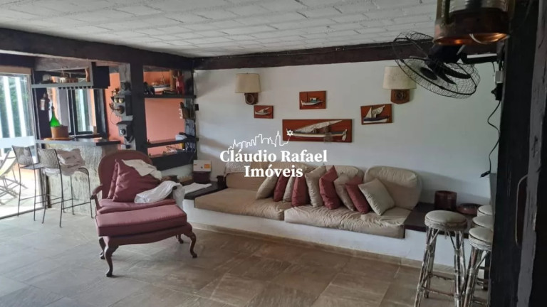 Imagem Casa com 5 Quartos à Venda,  em Manguinhos - Armação Dos Búzios