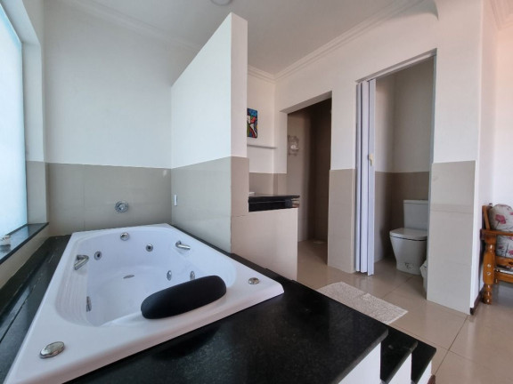 Imagem Casa com 7 Quartos à Venda, 519 m² em Centro Praia - Iguape Imagem Casa com 7 Quartos à Venda, 519 m² em Centro Praia - Iguape
