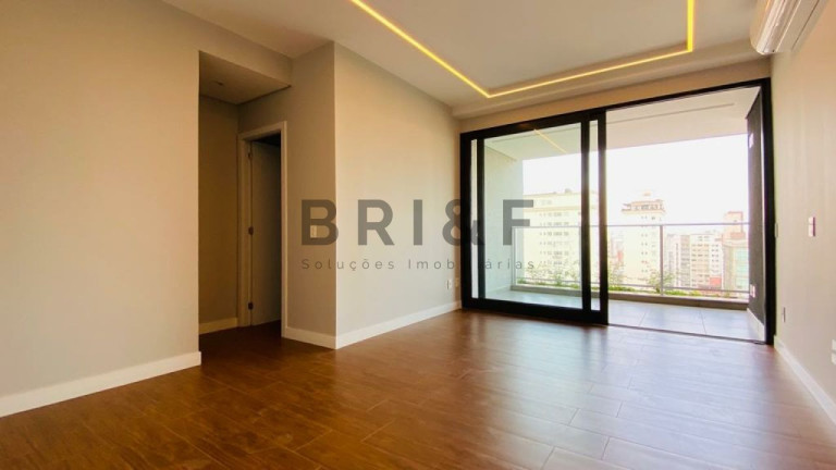 Apartamento com 2 Quartos à Venda ou Locação, 92 m² em Cerqueira César - São Paulo