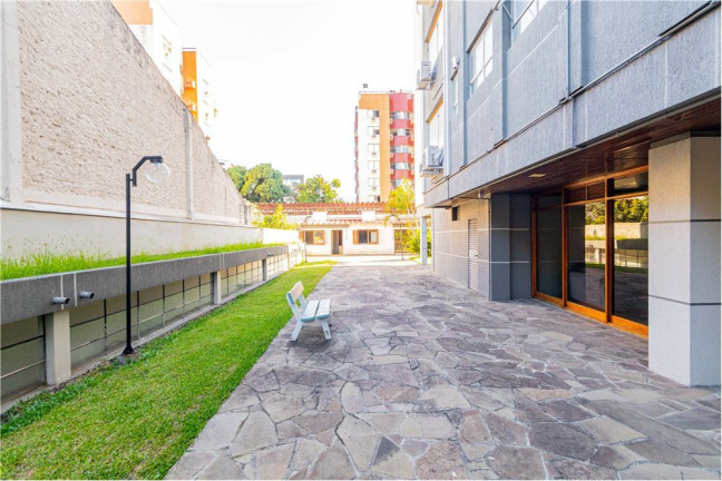 Imagem Imóvel com 2 Quartos à Venda, em Menino Deus - Porto Alegre Imagem Imóvel com 2 Quartos à Venda, em Menino Deus - Porto Alegre