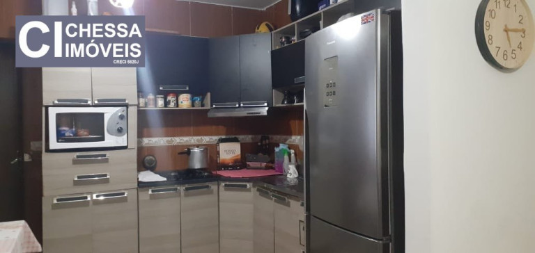 Imagem Casa com 2 Quartos à Venda, 200 m² em Espinheiros - Itajaí Imagem Casa com 2 Quartos à Venda, 200 m² em Espinheiros - Itajaí