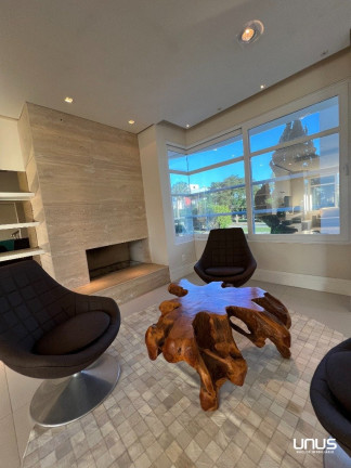 Imagem Casa com 4 Quartos à Venda, 537 m² em Jurerê Internacional - Florianópolis Imagem Casa com 4 Quartos à Venda, 537 m² em Jurerê Internacional - Florianópolis