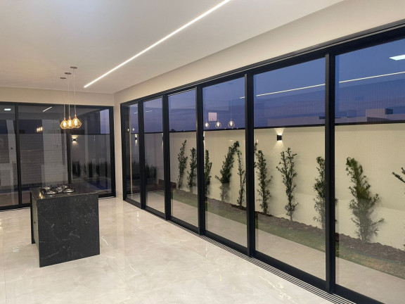 Imagem Casa de Condomínio com 3 Quartos à Venda, 233 m² em Condominio Del Fiori - Caldas Novas Imagem Casa de Condomínio com 3 Quartos à Venda, 233 m² em Condominio Del Fiori - Caldas Novas