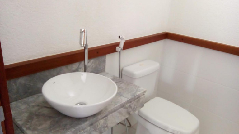 Imagem Casa com 4 Quartos à Venda, 425 m² em Portão - Lauro De Freitas Imagem Casa com 4 Quartos à Venda, 425 m² em Portão - Lauro De Freitas